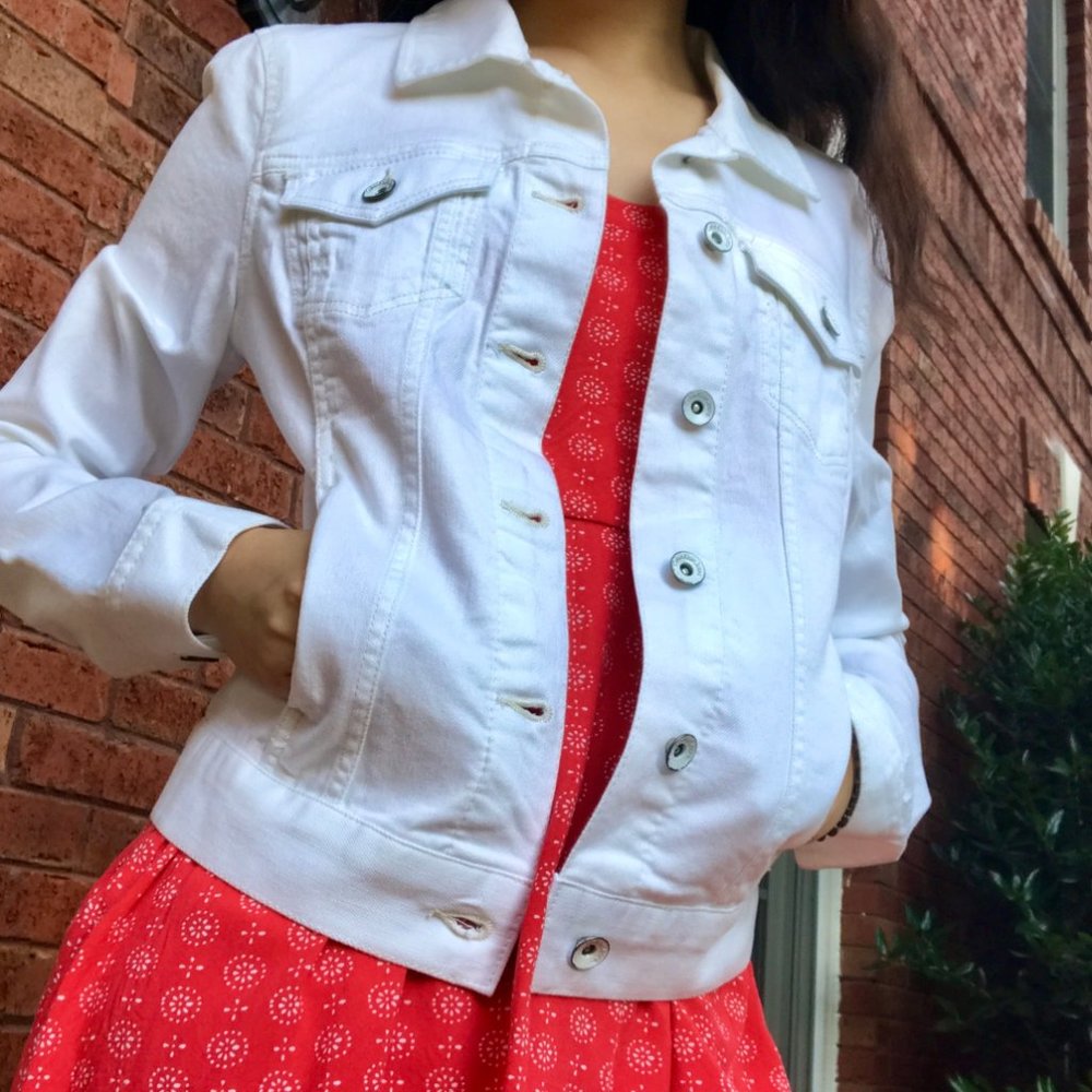 Calvin Klein Women's White Denim Jacket (Like New)